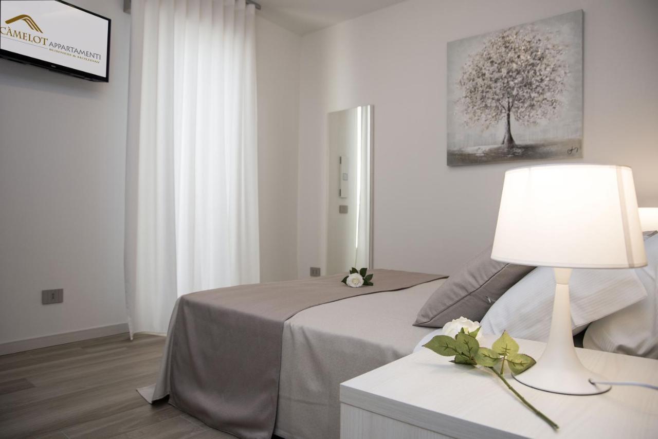 Camelot Appartamenti - Business E Holiday Сан-Мартино-Буон-Альберго Экстерьер фото