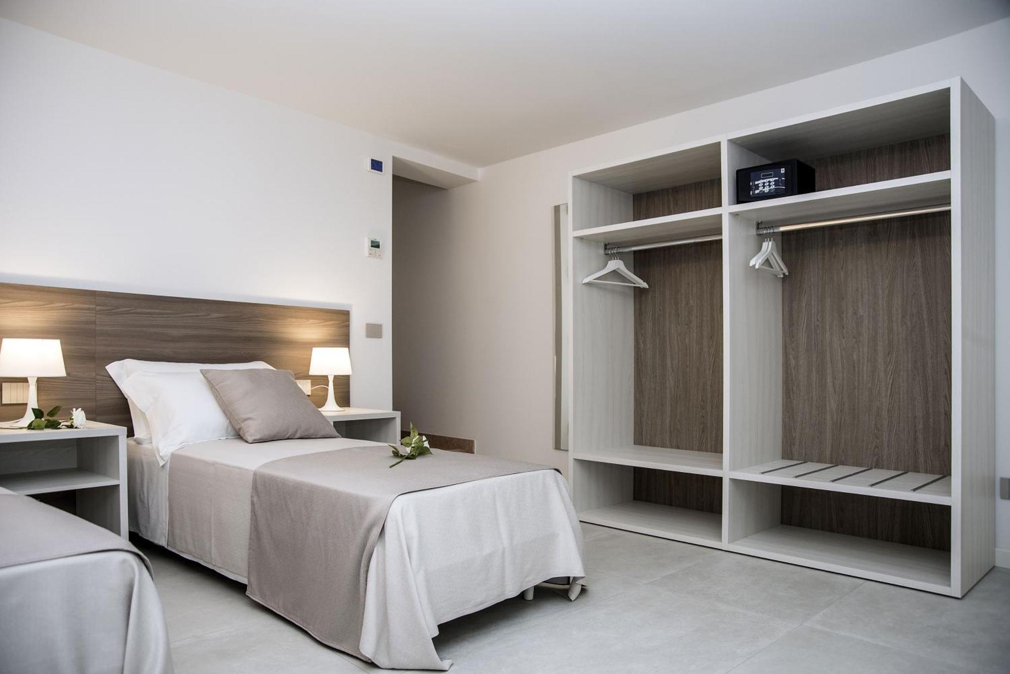 Camelot Appartamenti - Business E Holiday Сан-Мартино-Буон-Альберго Экстерьер фото