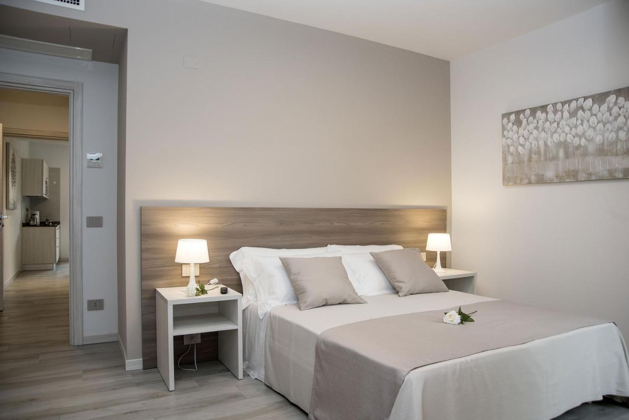 Camelot Appartamenti - Business E Holiday Сан-Мартино-Буон-Альберго Экстерьер фото