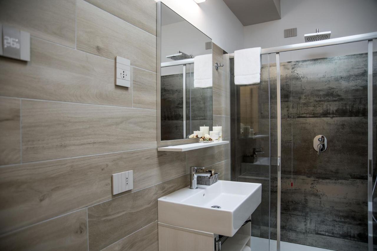 Camelot Appartamenti - Business E Holiday Сан-Мартино-Буон-Альберго Экстерьер фото